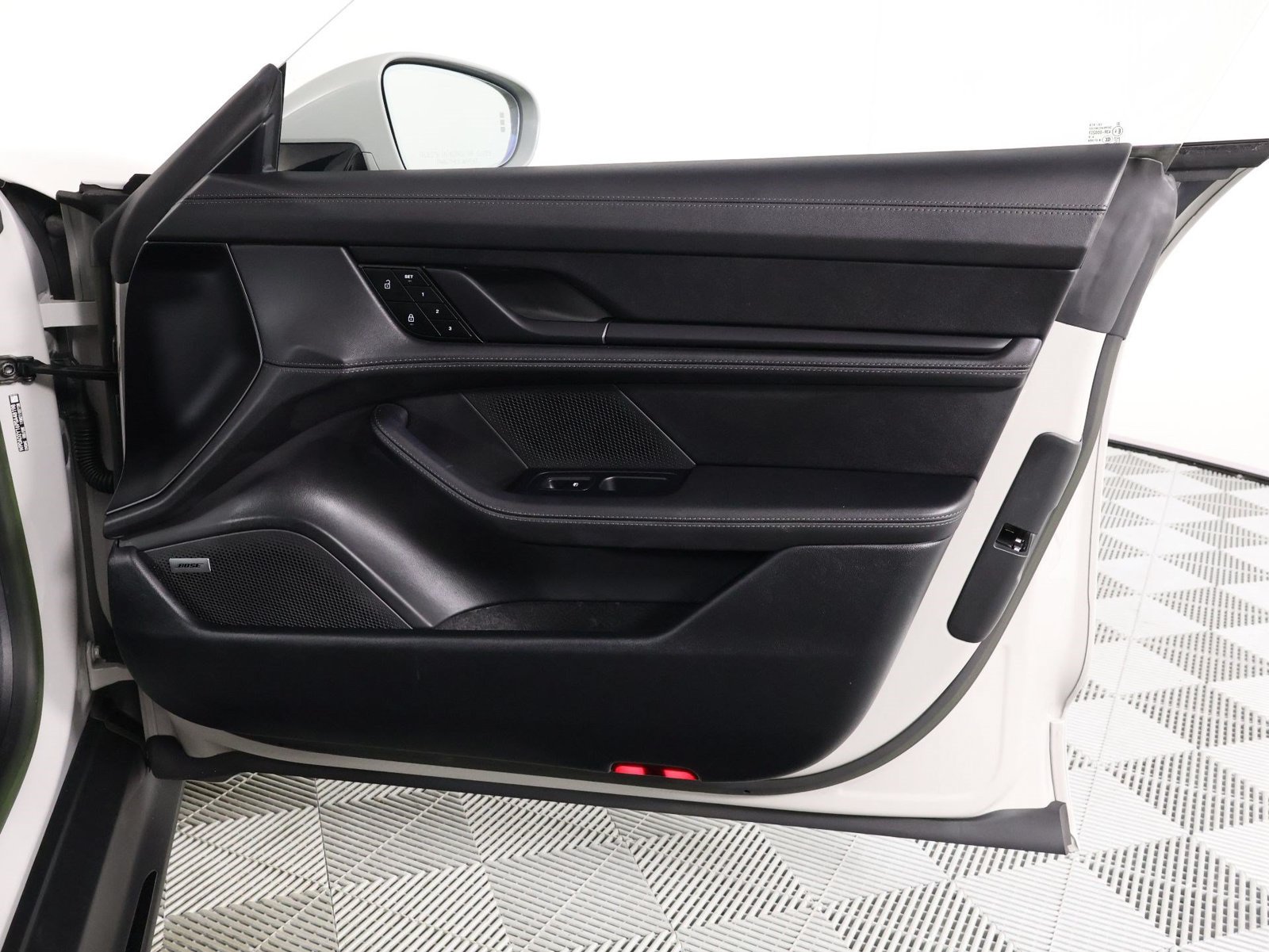 Certified 2023 Porsche Taycan GTS AWD/4WD image 23