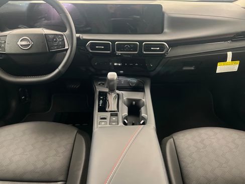 New 2026 Nissan Sentra SR w/ SR Premium Package FWD image 13