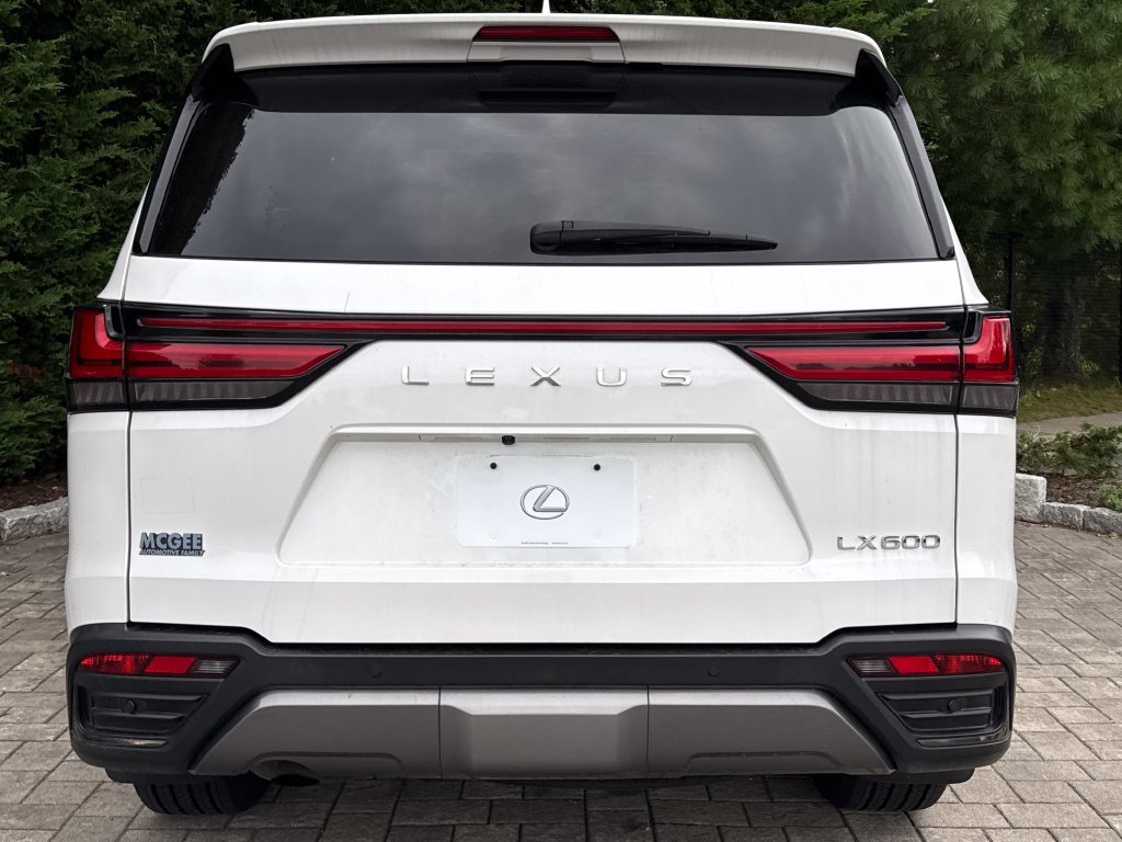 Used 2023 Lexus LX 600 4WD w/ Appearance Package image 6