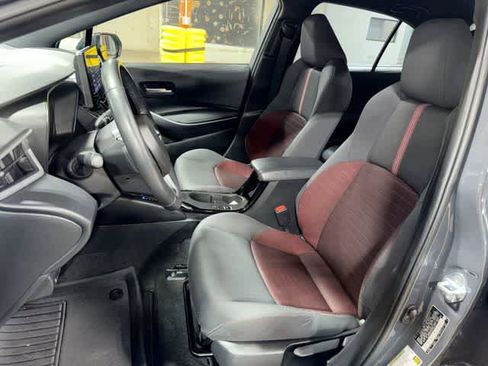 Used 2023 Toyota Corolla SE w/ Carpet Mat Package (TMS) FWD image 15