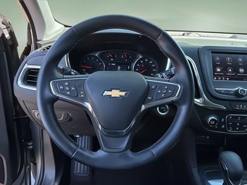 Used 2024 Chevrolet Equinox LT FWD image 13