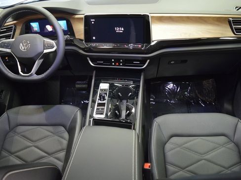 New 2026 Volkswagen Atlas SE image 9