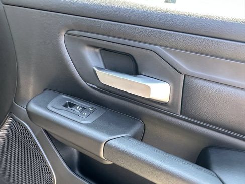 New 2026 RAM 1500 Express AWD/4WD image 17