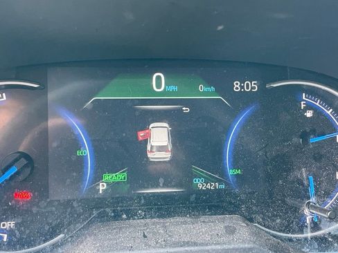 Used 2021 Toyota RAV4 XSE AWD/4WD image 4