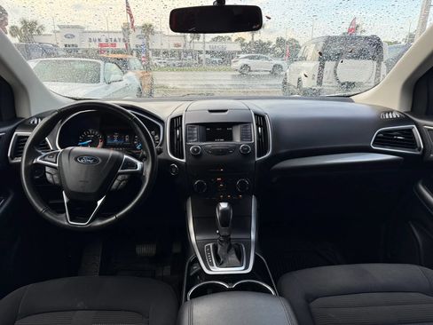 Used 2017 Ford Edge SEL AWD/4WD image 9