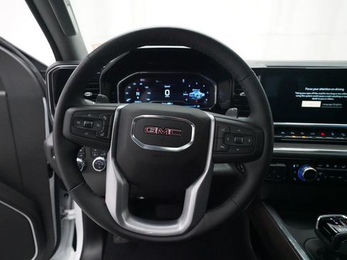 Used 2024 GMC Sierra 1500 SLT w/ SLT Premium Plus Package AWD/4WD image 4