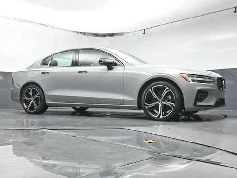 Used 2024 Volvo S60 B5 Plus w/ Protection Package Premier FWD image 31