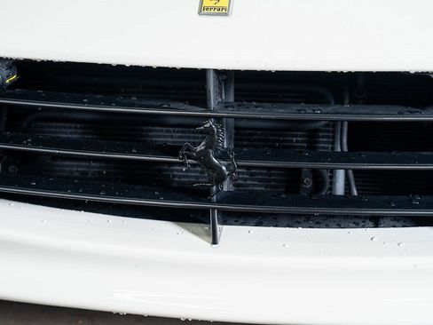 Used 2016 Ferrari California T image 18