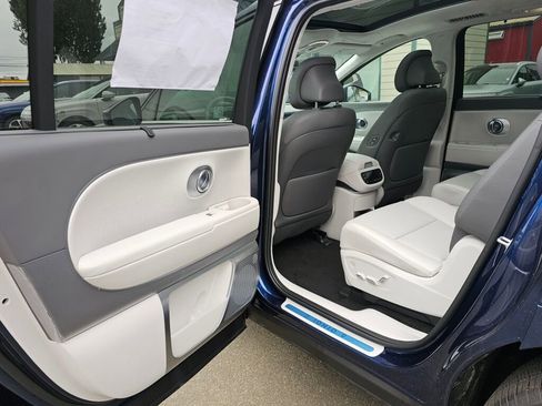 New 2026 Hyundai Ioniq 9 Calligraphy image 13