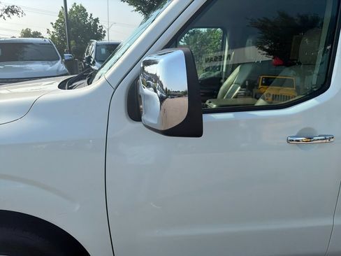 Used 2018 Nissan NV 3500 SL RWD image 43