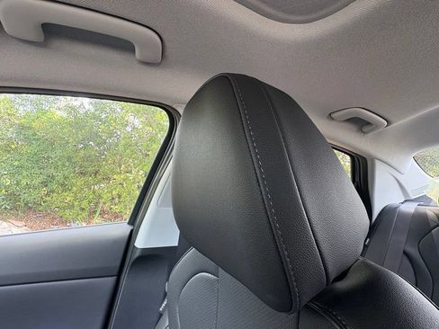 New 2026 Hyundai Elantra Limited FWD image 35