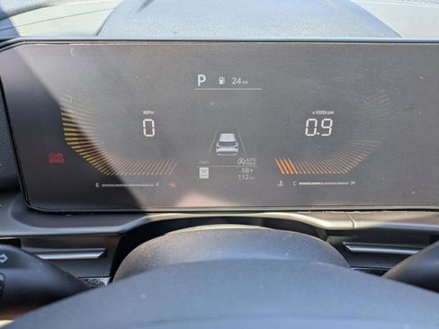 New 2026 Kia Sportage EX FWD image 15