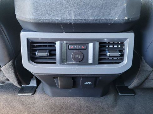 Used 2024 Ford F250 Lariat AWD/4WD image 17
