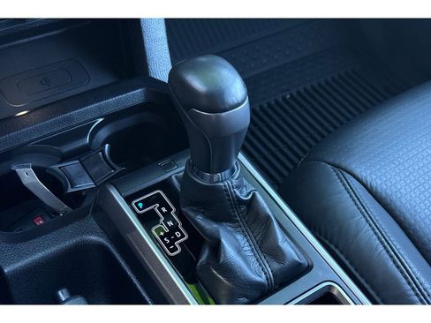 Certified 2021 Toyota Tacoma Limited image 22