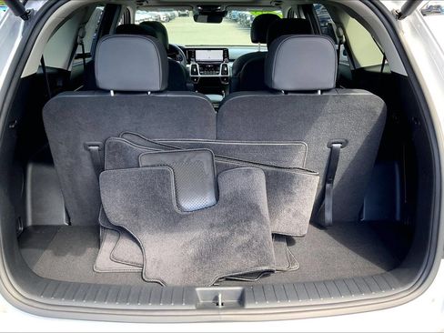 Used 2023 Kia Sorento EX w/ Panoramic Sunroof Package AWD/4WD image 9