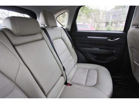 Used 2019 MAZDA CX-5 Touring image 10