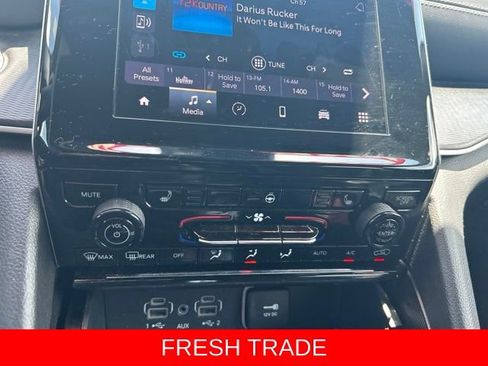 Used 2024 Jeep Grand Cherokee Altitude AWD/4WD image 26