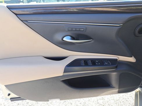 Used 2021 Lexus ES 350 w/ Premium Package image 13