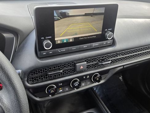 Certified 2025 Honda HR-V LX image 20