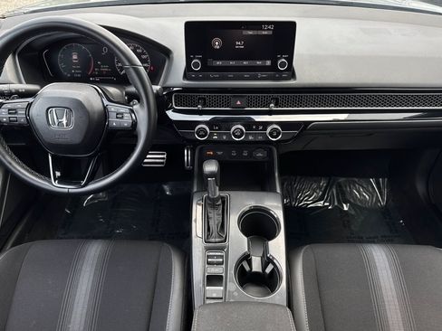 Used 2025 Honda Civic Sport image 16