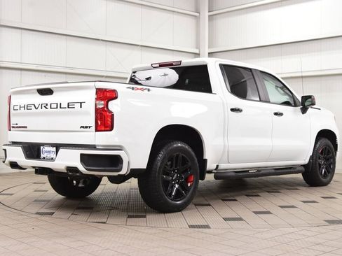 Used 2023 Chevrolet Silverado 1500 RST w/ Redline Edition AWD/4WD image 9