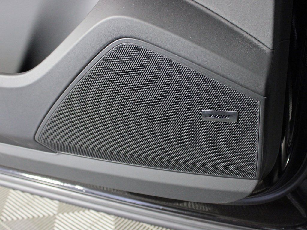 Certified 2026 Porsche Cayenne E-Hybrid Coupe AWD/4WD image 16