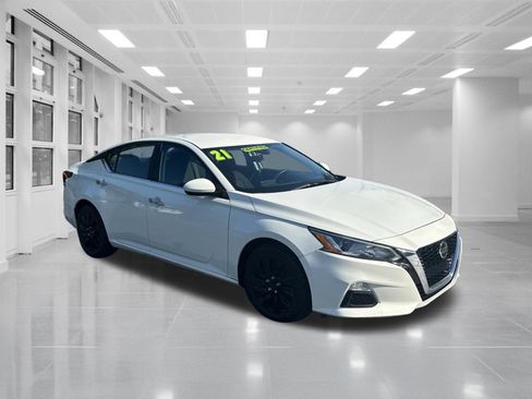 Used 2021 Nissan Altima 2.5 S FWD image 3