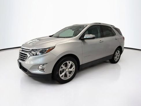 Used 2020 Chevrolet Equinox Premier FWD image 3