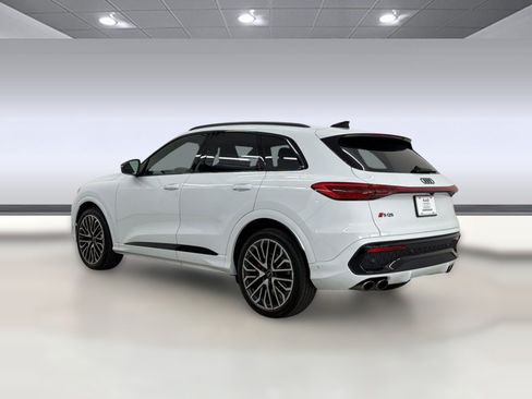 Used 2025 Audi SQ5 Premium Plus AWD/4WD image 3