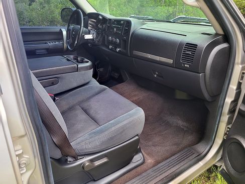Used 2009 Chevrolet Silverado 1500 LT RWD image 13