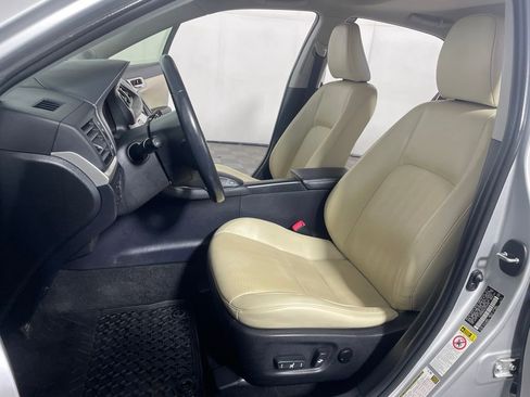 Used 2012 Lexus CT 200h Premium w/ Premium Audio Pkg FWD image 10