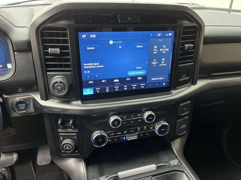Used 2025 Ford F150 Lariat AWD/4WD image 19
