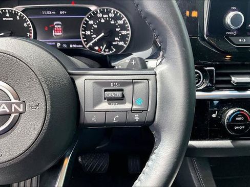 Certified 2024 Nissan Pathfinder SV FWD image 24