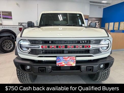 New 2026 Ford Bronco Outer Banks w/ Sasquatch Package image 2
