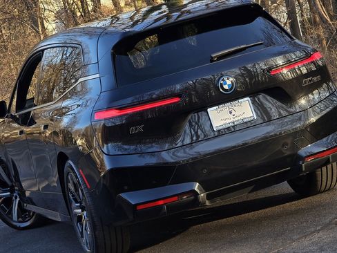 Used 2023 BMW iX M60 image 84