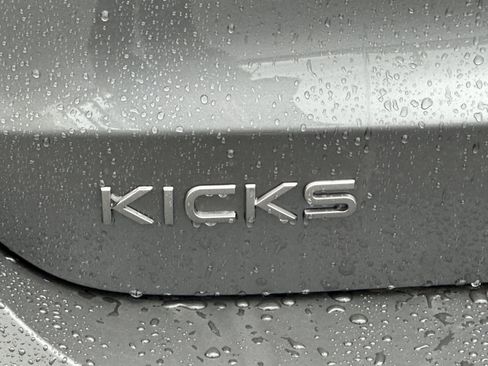 New 2026 Nissan Kicks S image 26