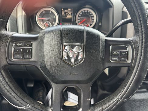 Used 2016 RAM 3500 Tradesman w/ Chrome Appearance Group AWD/4WD image 21