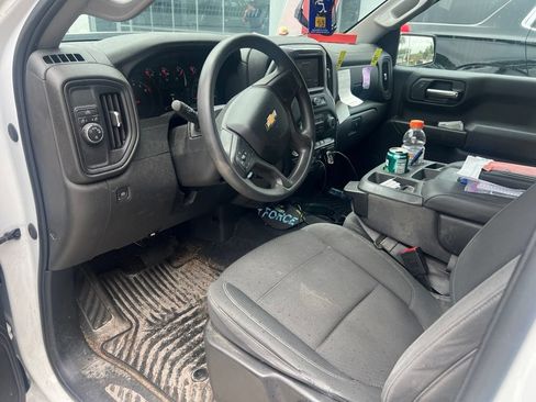 Used 2020 Chevrolet Silverado 1500 Custom w/ Custom Value Package RWD image 11