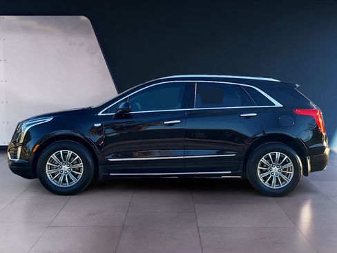 Used 2017 Cadillac XT5 Luxury w/ Driver Awareness Package image 2