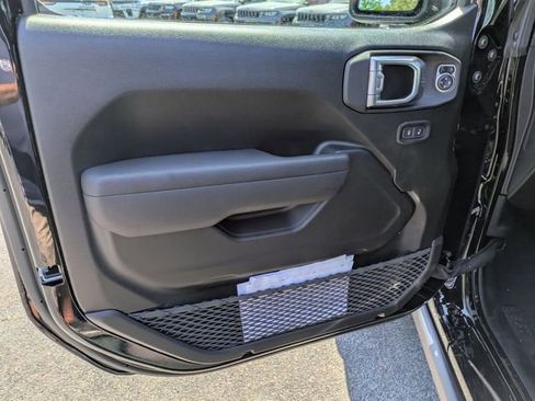 New 2026 Jeep Gladiator Rubicon image 9