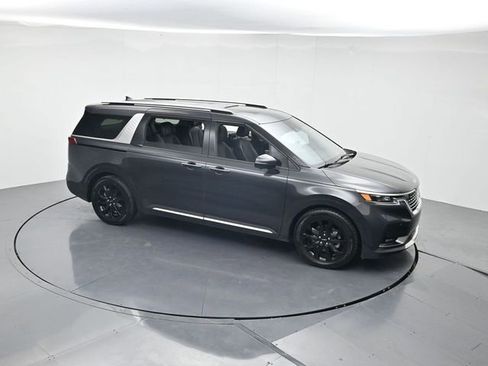 Used 2024 Kia Carnival SX Prestige image 42