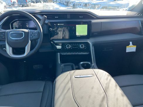 New 2026 GMC Sierra 2500 Denali w/ Denali Reserve Package image 18