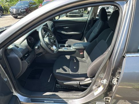 Used 2024 Nissan Sentra SV FWD image 12