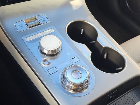 New 2026 Genesis GV70 2.5T Advanced image 19