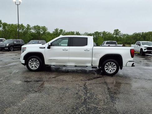 Used 2024 GMC Sierra 1500 Denali w/ Technology Package AWD/4WD image 39
