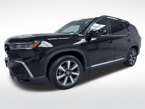 Used 2024 Honda Pilot Touring image 4
