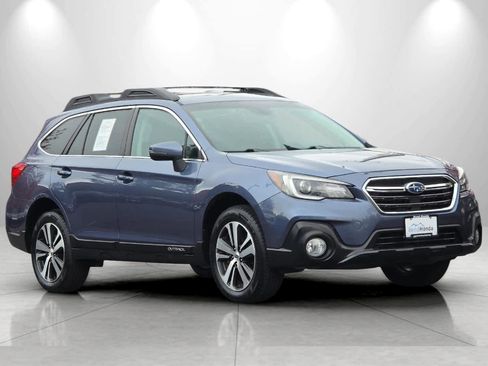 Used 2018 Subaru Outback 2.5i Limited image 9