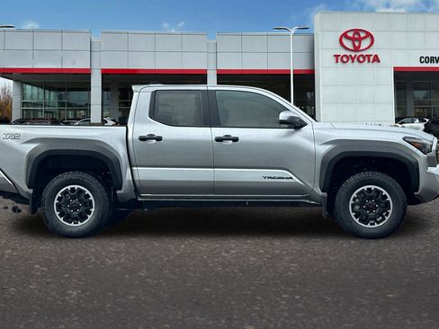 New 2025 Toyota Tacoma TRD Off-Road image 4