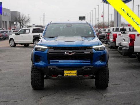 Used 2023 Chevrolet Colorado ZR2 w/ ZR2 Convenience Package III image 3