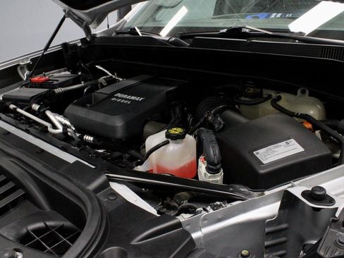 Used 2021 Chevrolet Silverado 1500 LT image 19